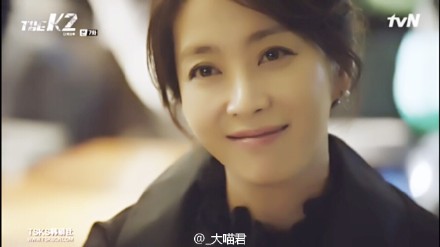 但是,阻挡者崔有真顺利进行的火种是 安娜-巴塞隆纳天使的降临 .