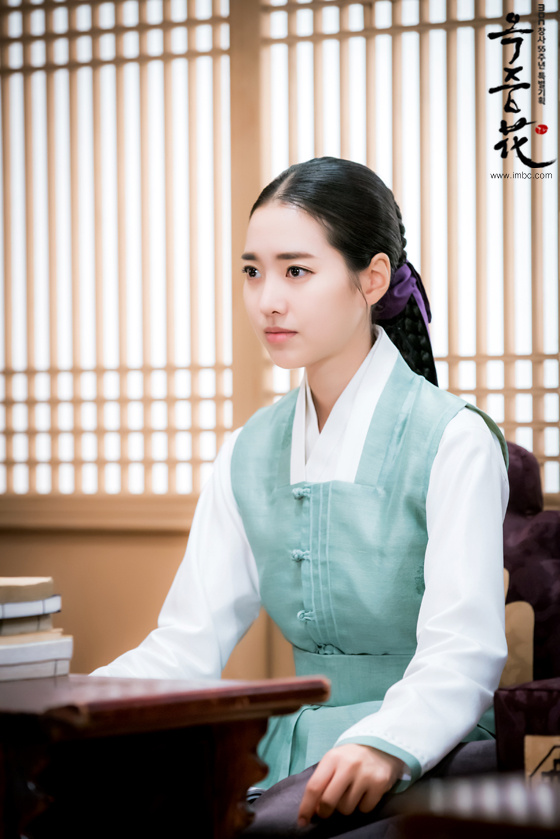 狱中花玉儿扮演者是谁 陈世妍个人资料家庭背景介绍